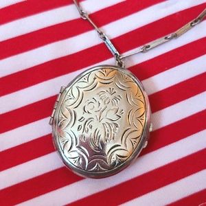 Vintage Silvertone Locket